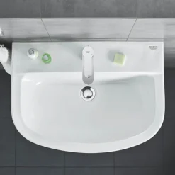 Grohe Bau 600mm 1TH Basin + Full Pedestal -Shower Essence 39421000 d4