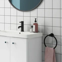 Arezzo Matt Black Round Towel Ring -Shower Essence azb313 d1