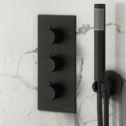 Arezzo Fluted Round Modern Triple Concealed Shower Valve - Matt Black -Shower Essence azfrv2mb d6
