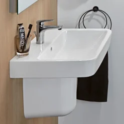 Villeroy & Boch Villeroy And Boch O.novo Square 1TH Washbasin + Semi Pedestal -Shower Essence vbnvs55bassp d2